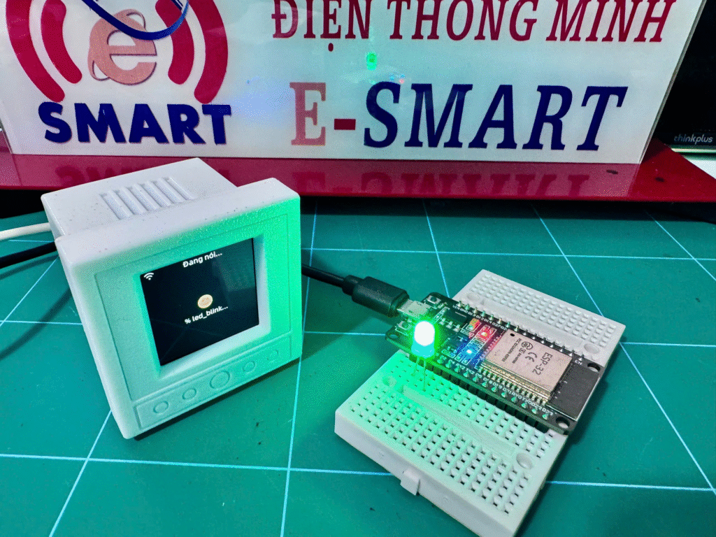 Chatbot xiaozhi điều khiển thiết bị qua giao thức MCP dùng ESP32